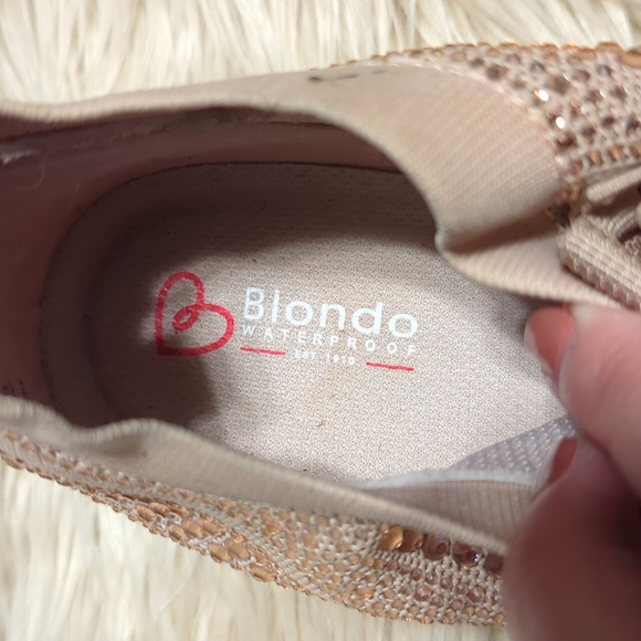 Rose Gold color Bling rhinestone Blondo lace up sneakers size 9.5 - Picture 8 of 12